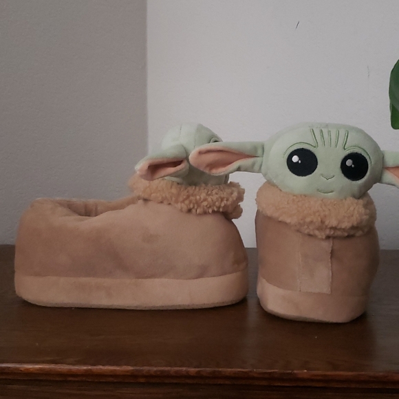 Yoda slippers american eagle Clearance